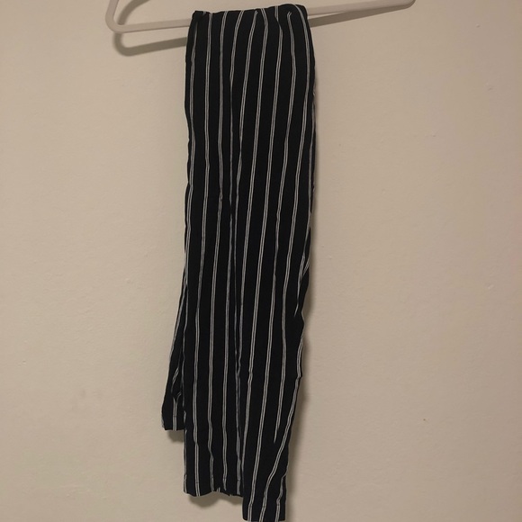 Brandy Melville Navy Frankie Pants - Picture 2 of 2